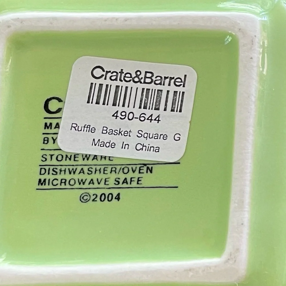 Crate&Barrel Vintage 2004 Green Stoneware Ruffle Basket Set of three items NWT